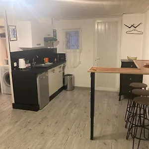 Agreable Et Paisible Appartement